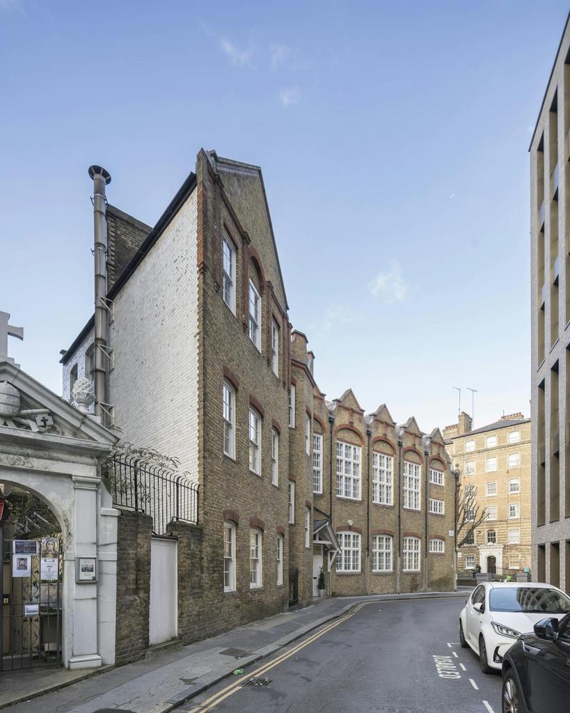 Lambs Buildings Street