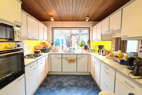8 Naseby Close, Isleworth, TW7 4JQ
