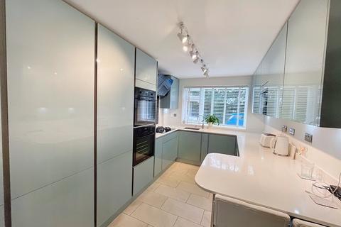 4 bedroom apartment for sale - The Avenue, Branksome Park, Poole, Dorset, BH13