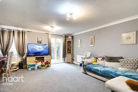 3 bedroom terraced house for sale - Lavender Place, Ilford