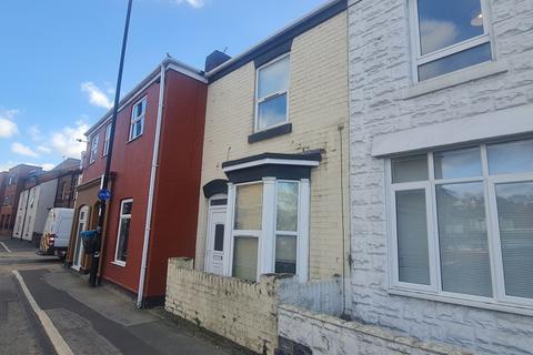 3 bedroom terraced house to rent - Carholme Road, Lincoln