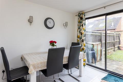3 bedroom end of terrace house for sale, Broadway Close, Witney, OX28