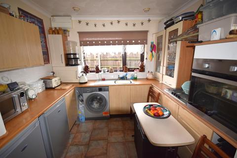 2 bedroom detached bungalow for sale, Chapel Point, Chapel St Leonards PE24