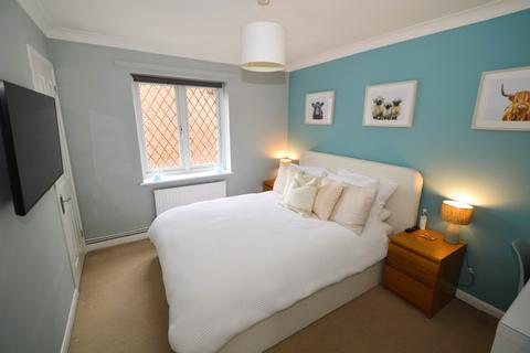 1 Shepherds Chase, Bagshot, GU19 5QX