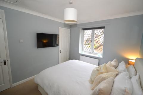 1 Shepherds Chase, Bagshot, GU19 5QX