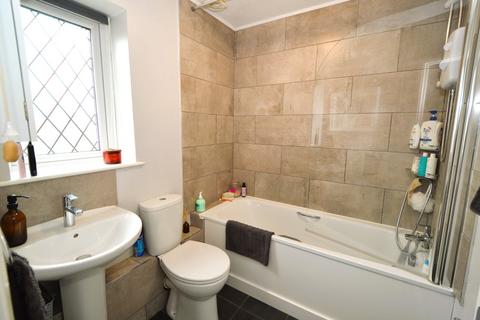 1 Shepherds Chase, Bagshot, GU19 5QX