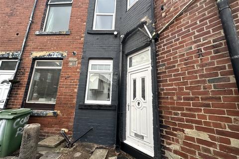 2 bedroom terraced house for sale - Whingate, Leeds, West Yorkshire, LS12