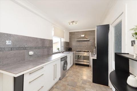 75 Charles Street, Penicuik, EH26 0HJ