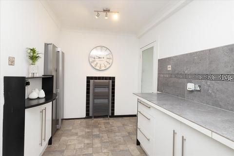 75 Charles Street, Penicuik, EH26 0HJ