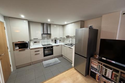 2 bedroom apartment to rent, 6 City Walk, Holbeck, Leeds, LS11