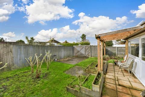 47 Ashley Close, Minster On Sea, Sheerness, ME12 3ED