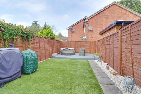 14 Squirrel Drive, Southampton, SO19 8SY