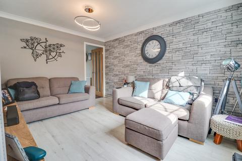 14 Squirrel Drive, Southampton, SO19 8SY