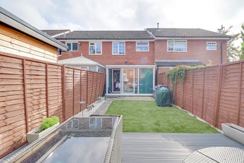 14 Squirrel Drive, Southampton, SO19 8SY