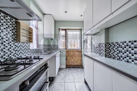 168 Dunkery Road, London, SE9 4HS