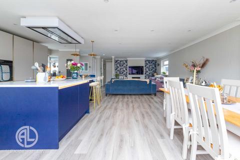1 Dents Close, Letchworth Garden City, SG6 2TP