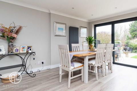 1 Dents Close, Letchworth Garden City, SG6 2TP