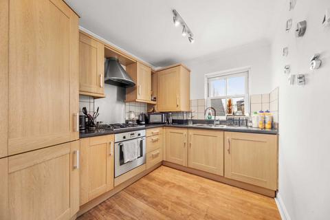 2 bedroom apartment for sale, Rhodes Court, Morley