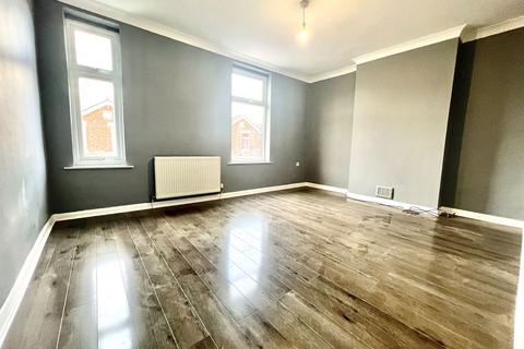 9 Abbey Grove, Nottingham, NG3 3AU