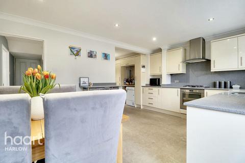 19 Radburn Close, Harlow, CM18 7EB