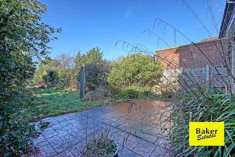 43 Pettits Lane, Romford, RM1 4HH