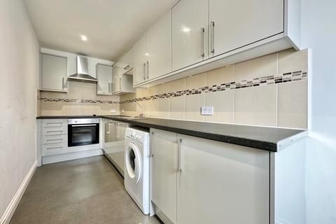2 bedroom flat for sale - Broomfield Avenue, Telscombe Cliffs BN10