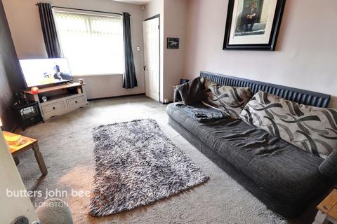 3 bedroom semi-detached house for sale, Souldern Way, Stoke-On-Trent