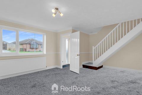 3 bedroom semi-detached house to rent, Meadow Croft, Pontefract WF9