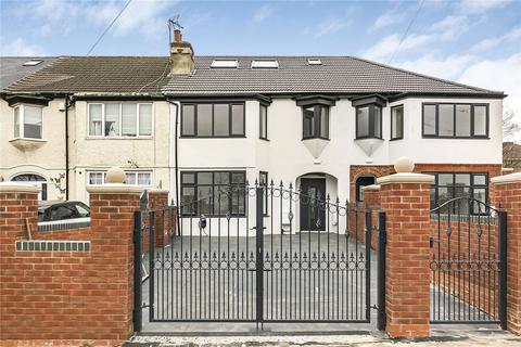 4 bedroom terraced house for sale, Barnet Road, Potters Bar, Hertfordshire, EN6
