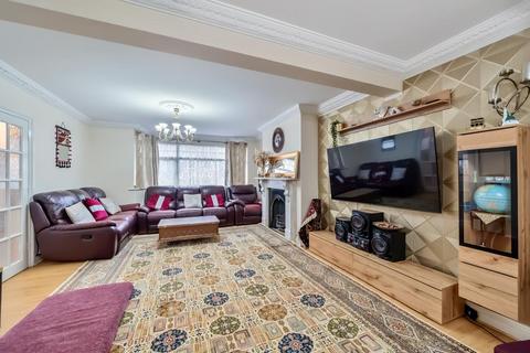 4 bedroom semi-detached house for sale, Wentworth Close,  West Finchley,  N3