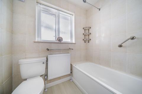 78 Farleigh Road, Warlingham, CR6 9ED