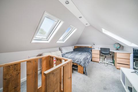 78 Farleigh Road, Warlingham, CR6 9ED