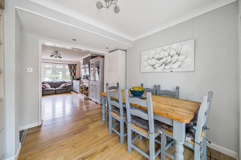 78 Farleigh Road, Warlingham, CR6 9ED