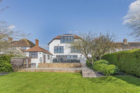 80 Bromley Common, Bromley, BR2 9PF