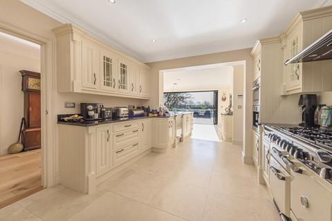 80 Bromley Common, Bromley, BR2 9PF