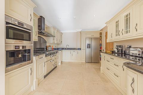 80 Bromley Common, Bromley, BR2 9PF