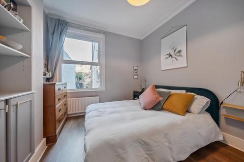 137 Merton Hall Road, London, SW19 3PY