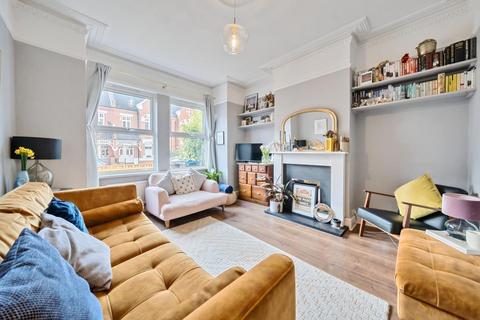 137 Merton Hall Road, London, SW19 3PY