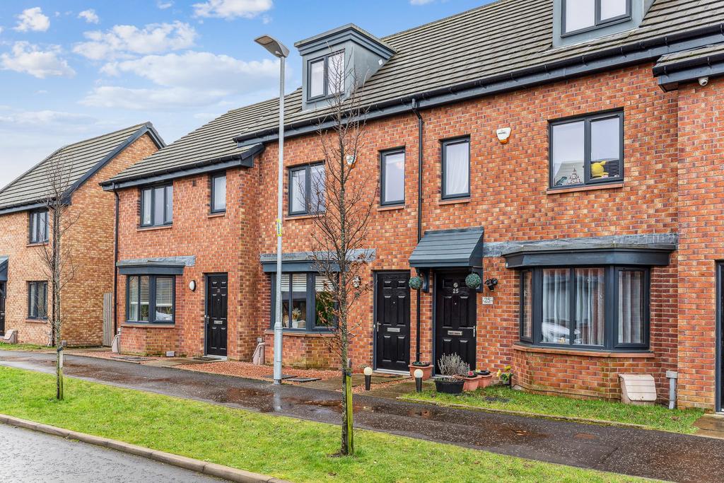 McDonald Drive, Ruchill, Glasgow, G20 7AG 3 bed townhouse for sale £