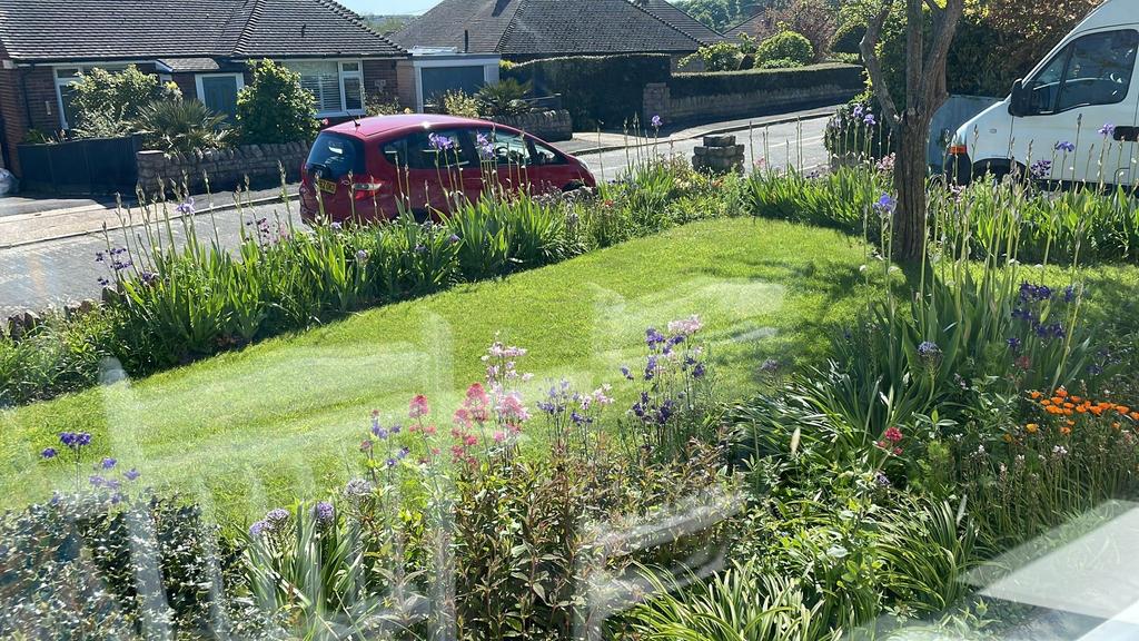 Lakeside Gardens, Weymouth 3 bed detached house for sale £400,000