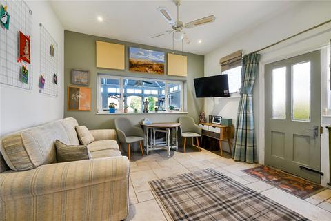 34 Brambledown Road, Wallington, SM6 0TF