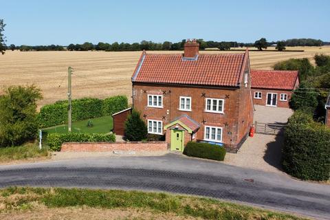 4 bedroom detached house for sale, Low Street, Ilketshall St Margaret, Bungay