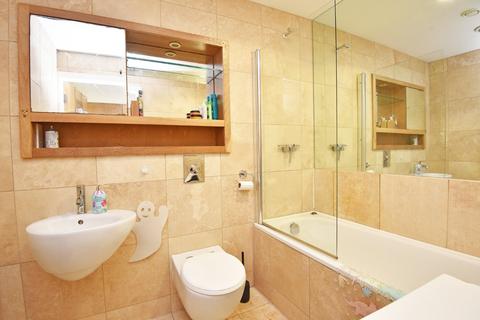 undefined, Parliament Street, Harrogate, HG1