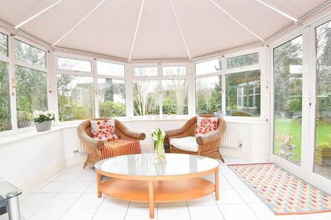 10 Cedar Grange, Harrogate, HG2 9NY