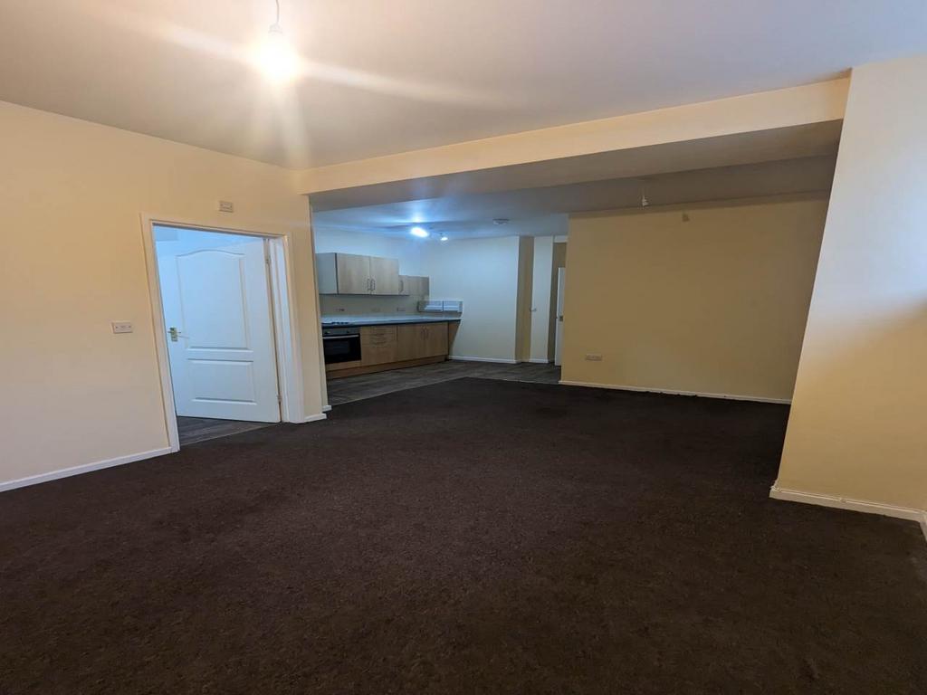 Smyrna Chapel, Taibach, Port Talbot 2 bed flat to rent £700 pcm (£162 pw)