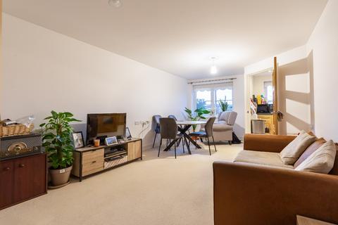 1 bedroom apartment for sale, Devereux Court, Snakes Lane West, Woodford Green