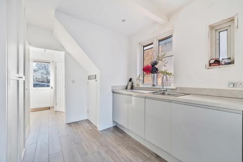 14 Fermor Road, Crowborough, TN6 3AN