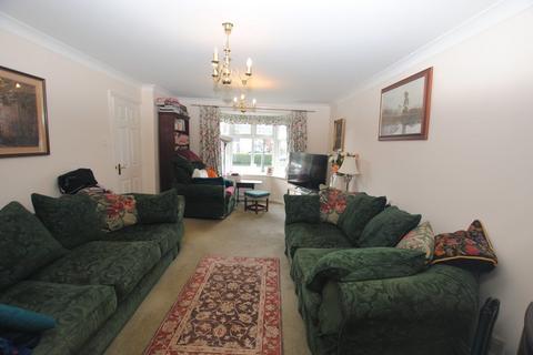 21 Eltham Drive, Priorslee, Telford, TF2 9NQ