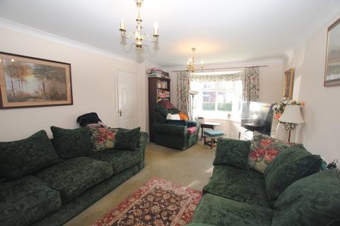 21 Eltham Drive, Priorslee, Telford, TF2 9NQ