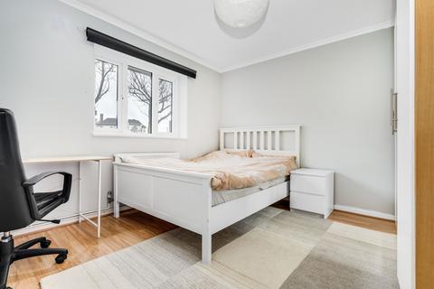 1 bedroom flat for sale, Buttermere Close, Morden, SM4